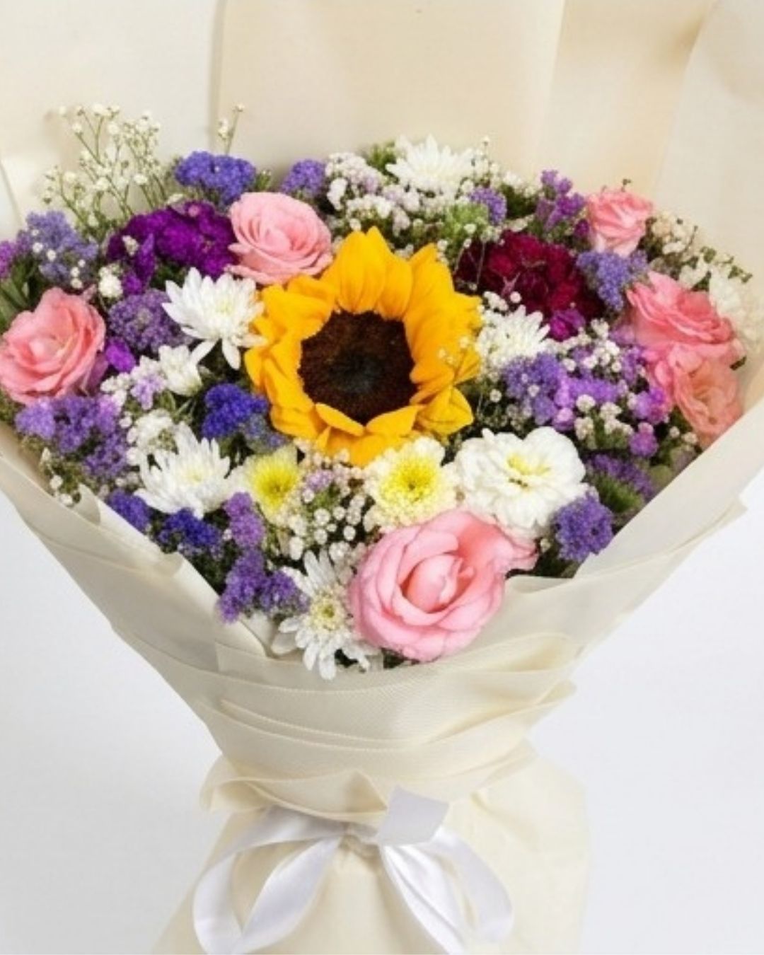 Sunshine & Serenade Mixed Bouquet detail 3
