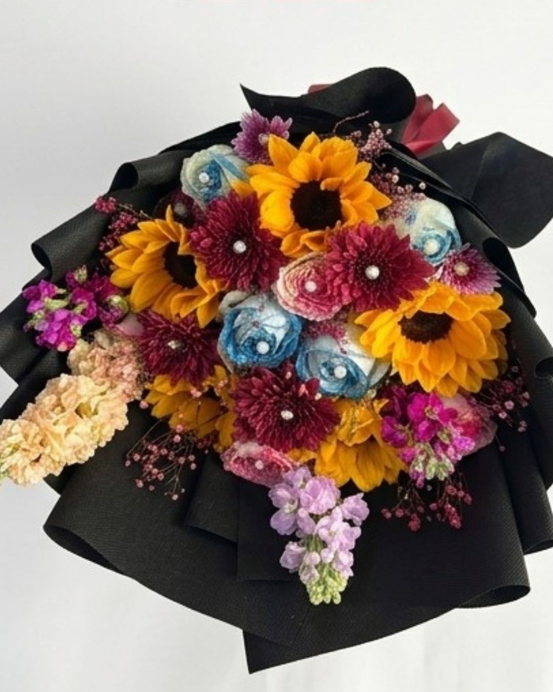 Midnight Sunset Mixed Sunflower & Rose Luxury Bouquet detail 4