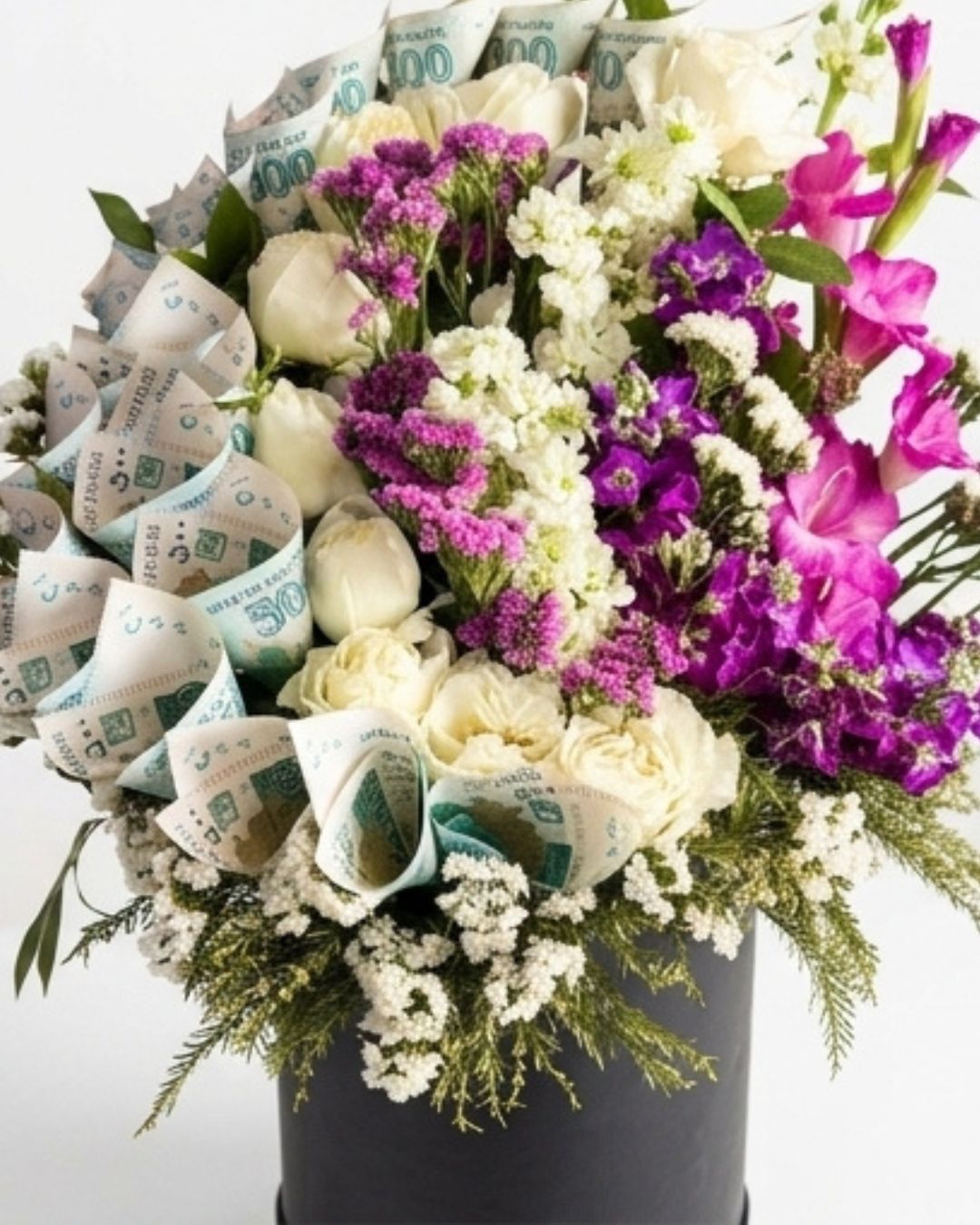 Majestic Noir Cash & Mixed Floral Luxury Hat Box detail 3