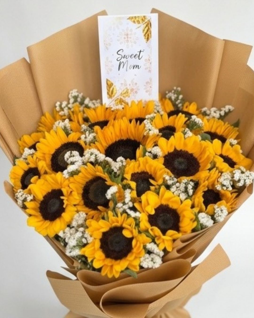 Sweet Mom Golden Sunflower Luxury Bouquet detail 3