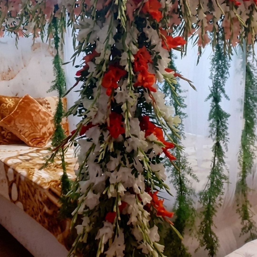 Majestic Red, Orange & White Floral Canopy Bed Bridal Room Decor