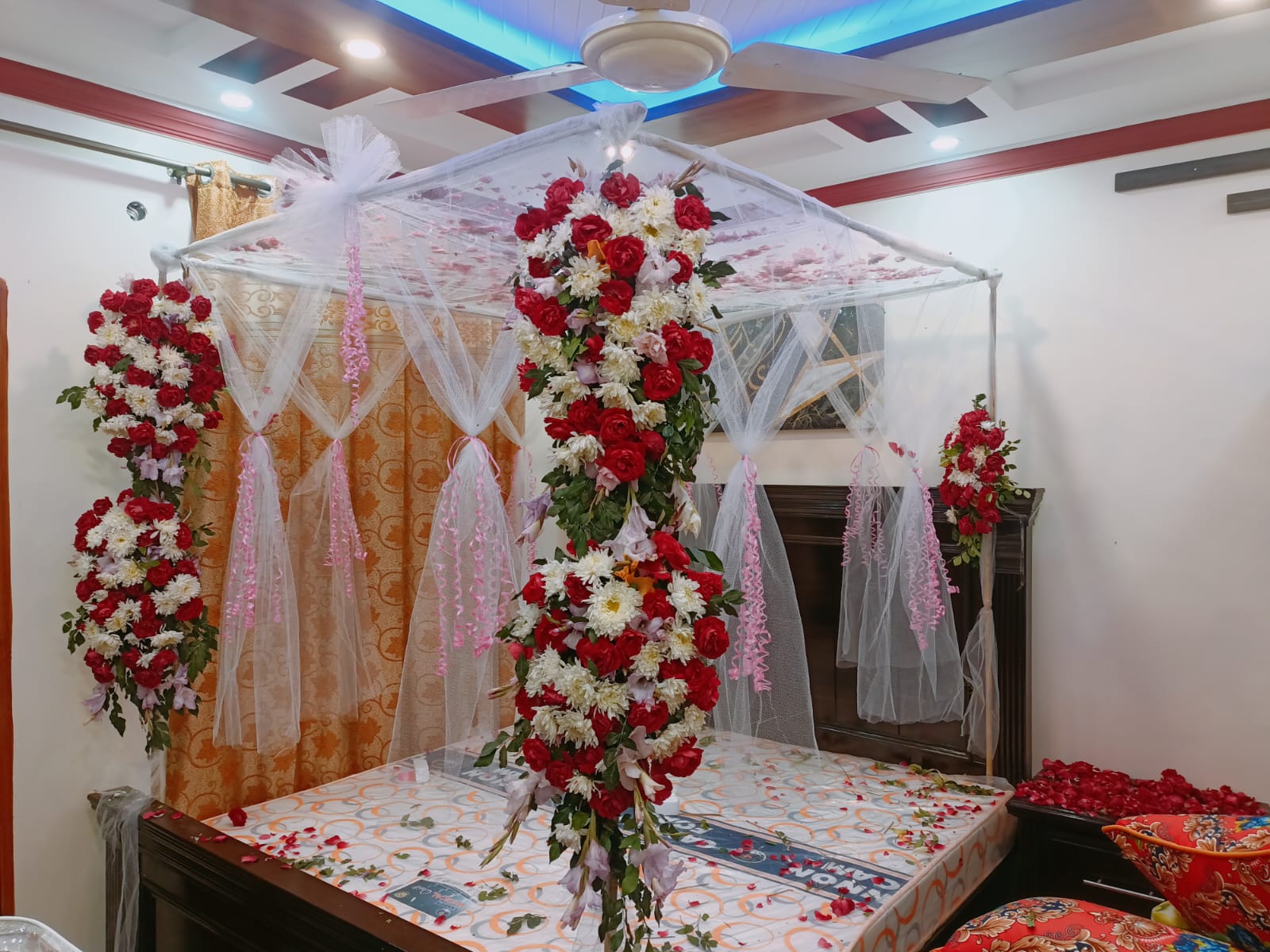Luxury Masheri Wedding Bed Decoration - Choice of Fresh & Artificial Flowers — Bridal Room by Aligoraya Flowers Market
