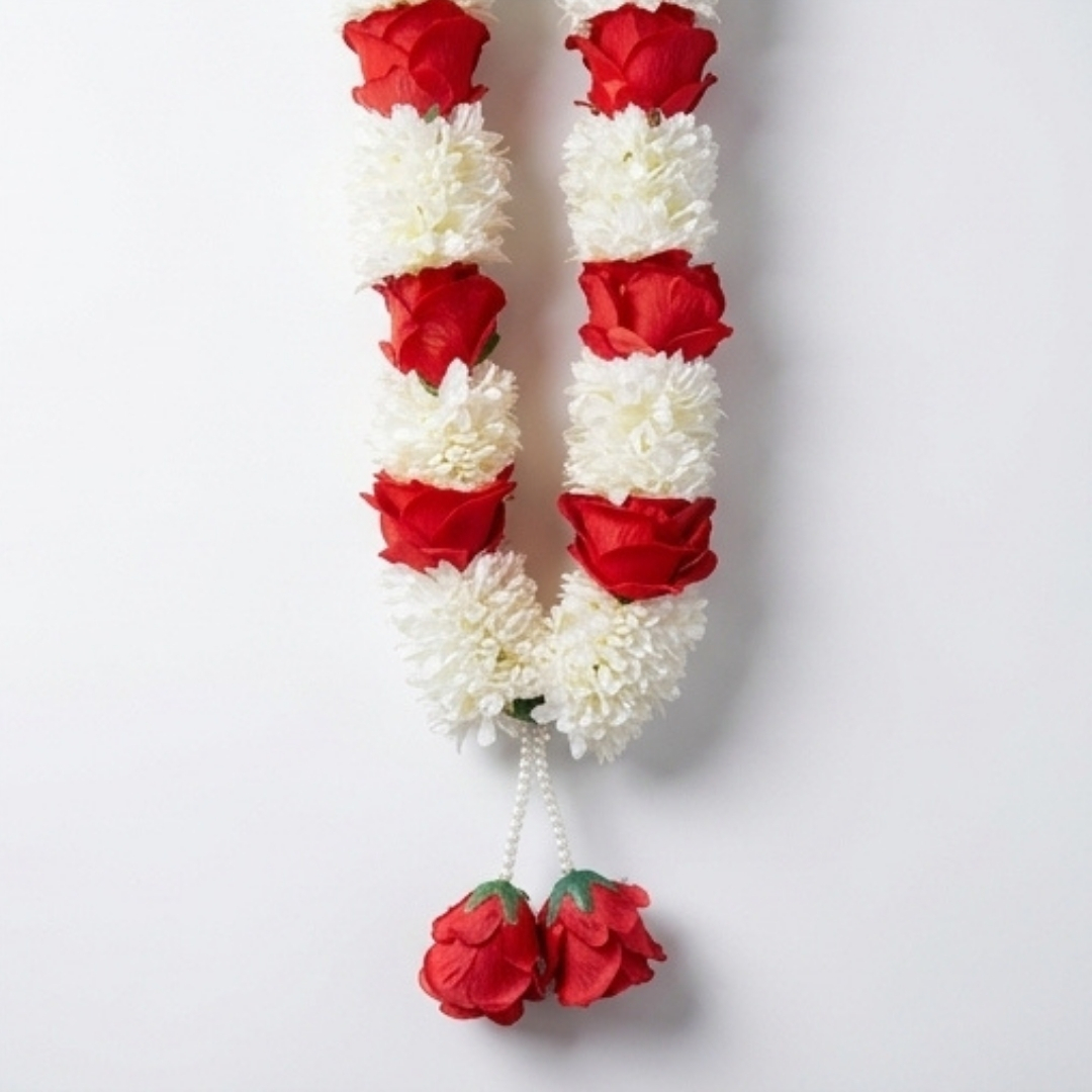Royal Red & White Rose Traditional Garland detail 2