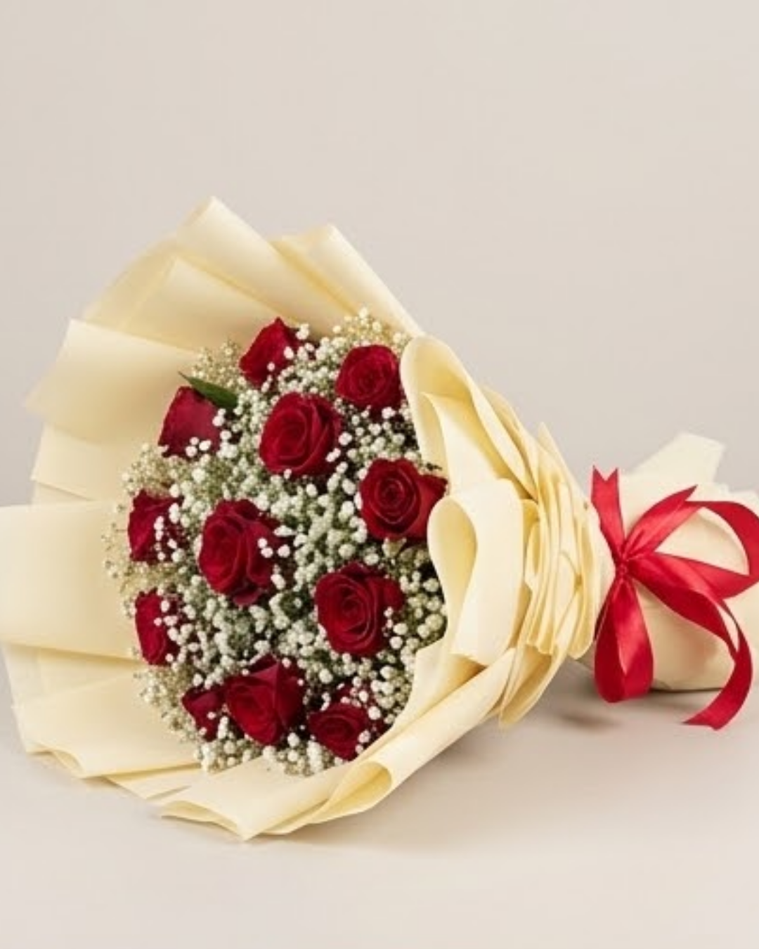 Ivory & Crimson Classic Red Rose Luxury Bouquet detail 2