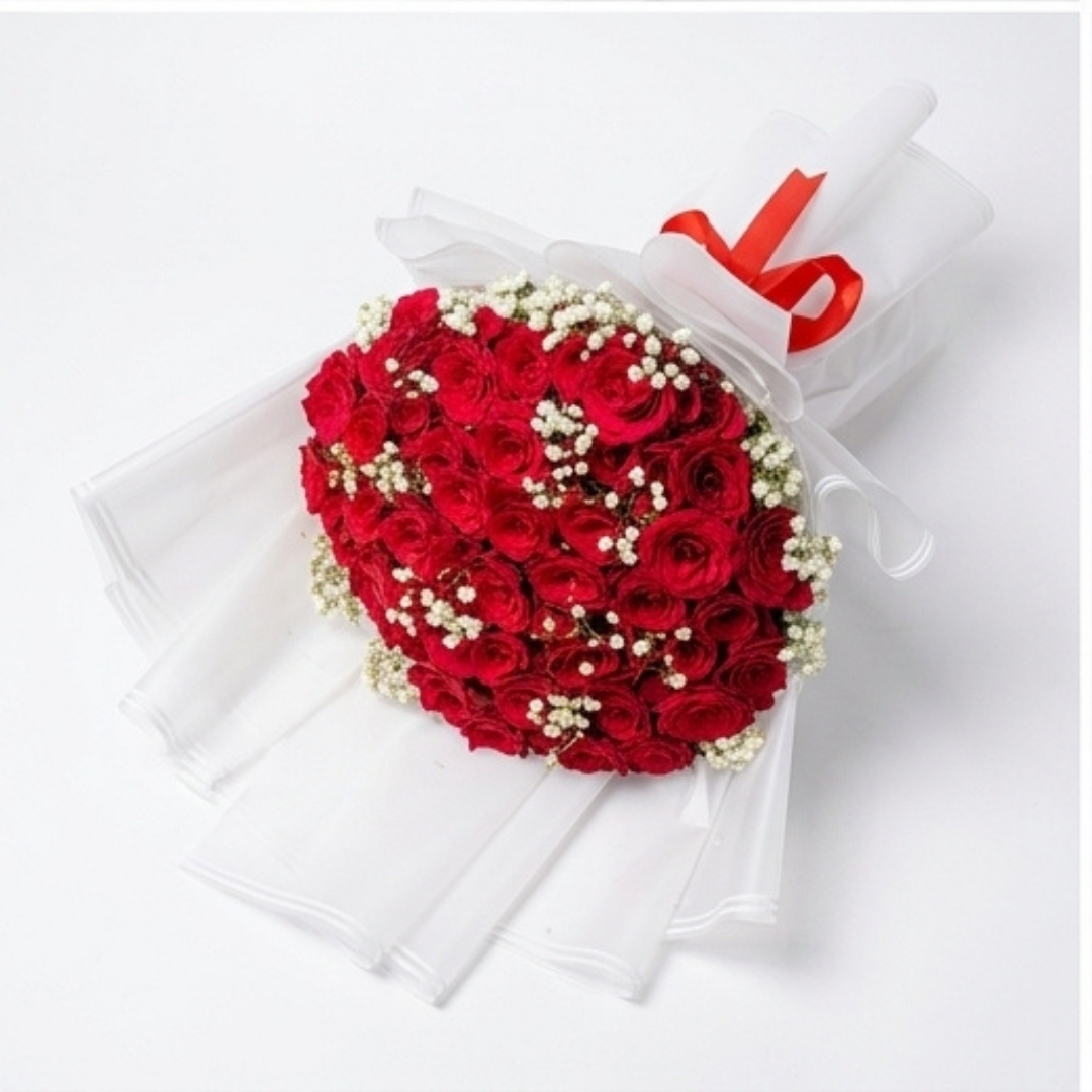 Grand Passion Luxury Red Rose Bouquet detail 3