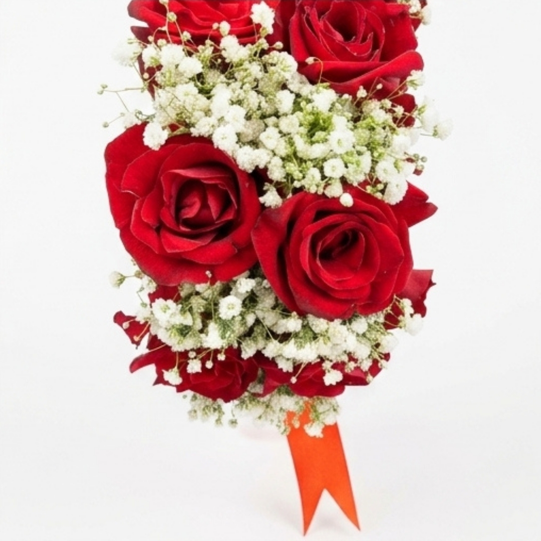 Scarlet Passion Red Rose & Baby’s Breath Bracelet detail 2
