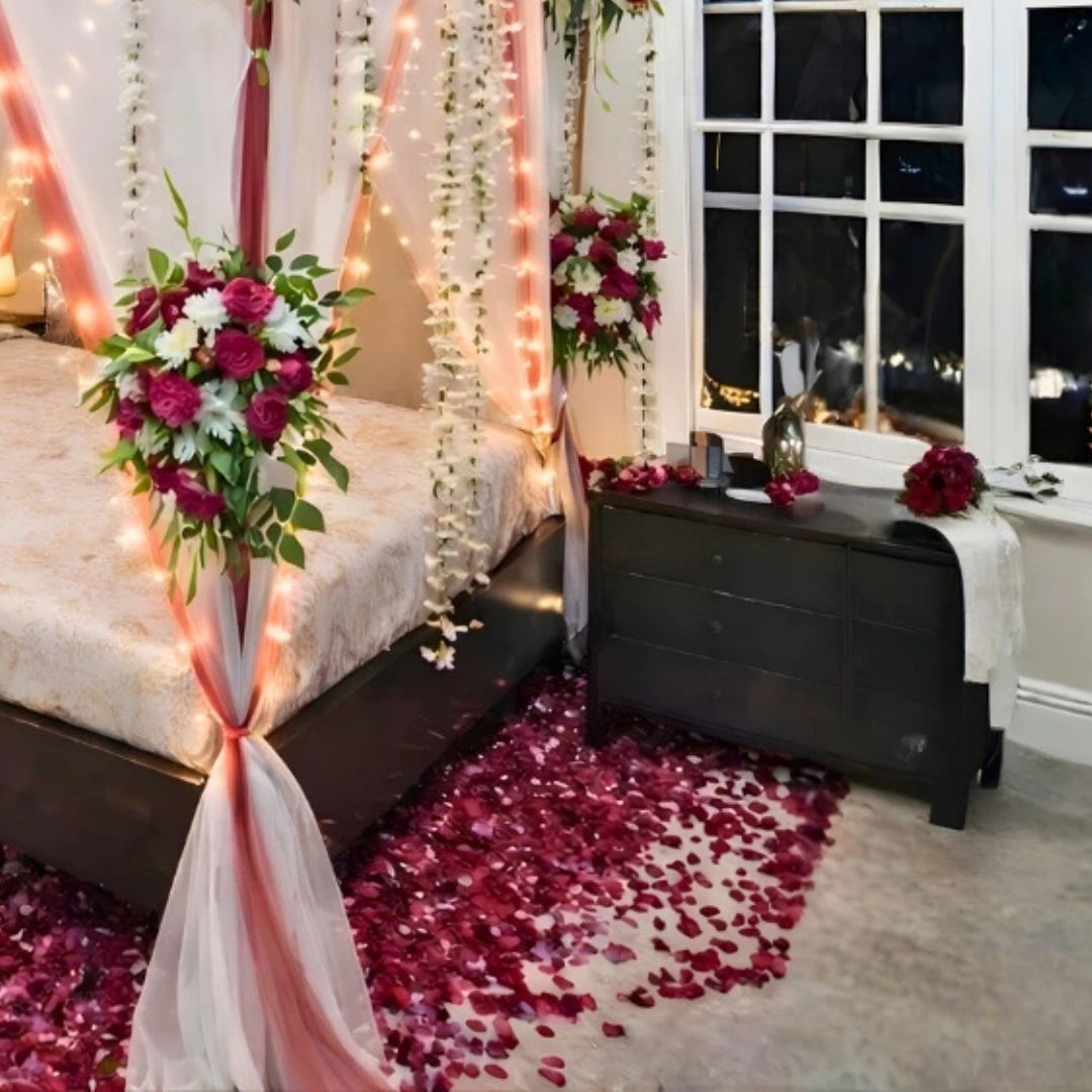 Luxury Fresh & Artificial Flower Masehri Canopy Bridal Bed Decor