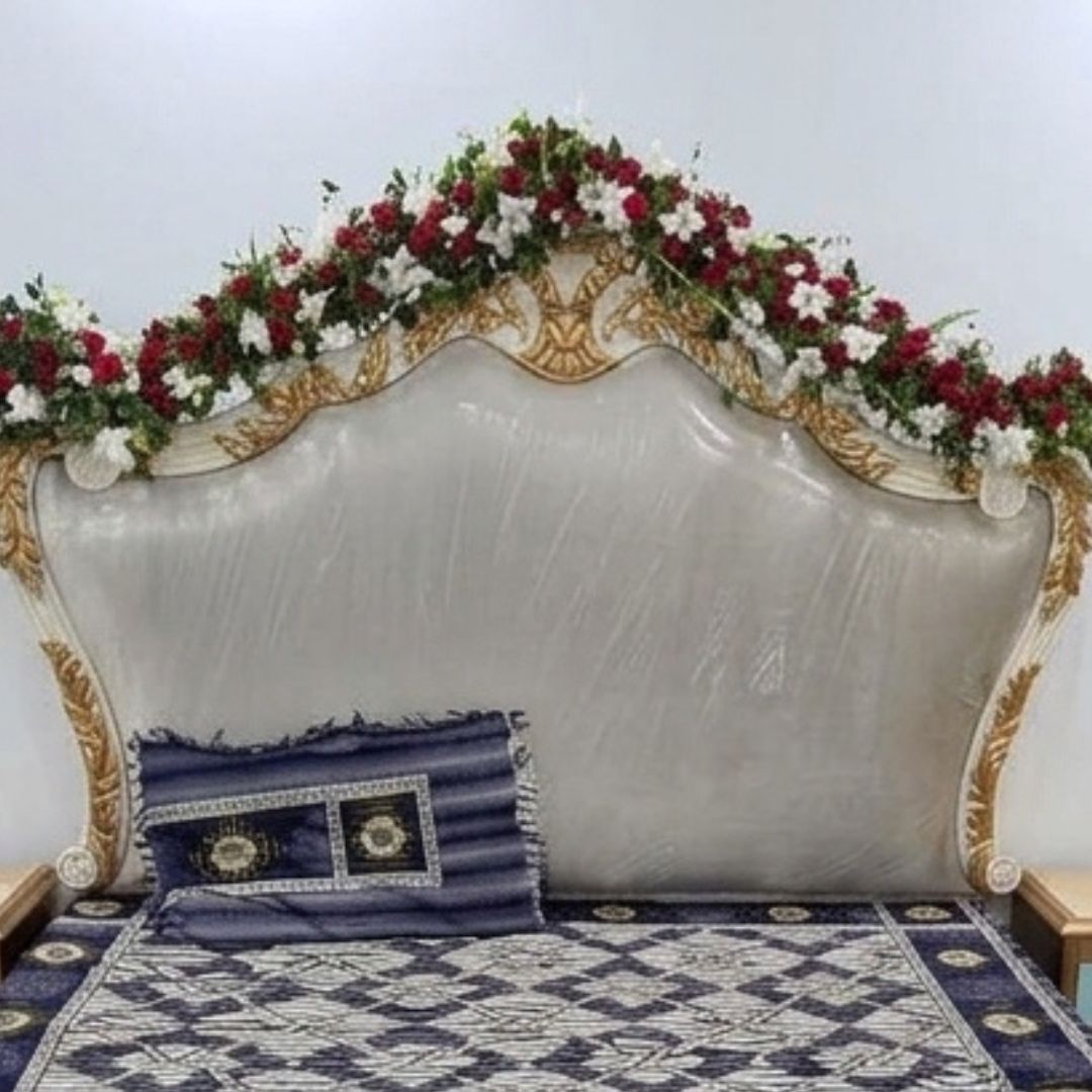 Luxury Fresh & Artificial Flower Bridal Bed Decor | Masehri Decoration Set