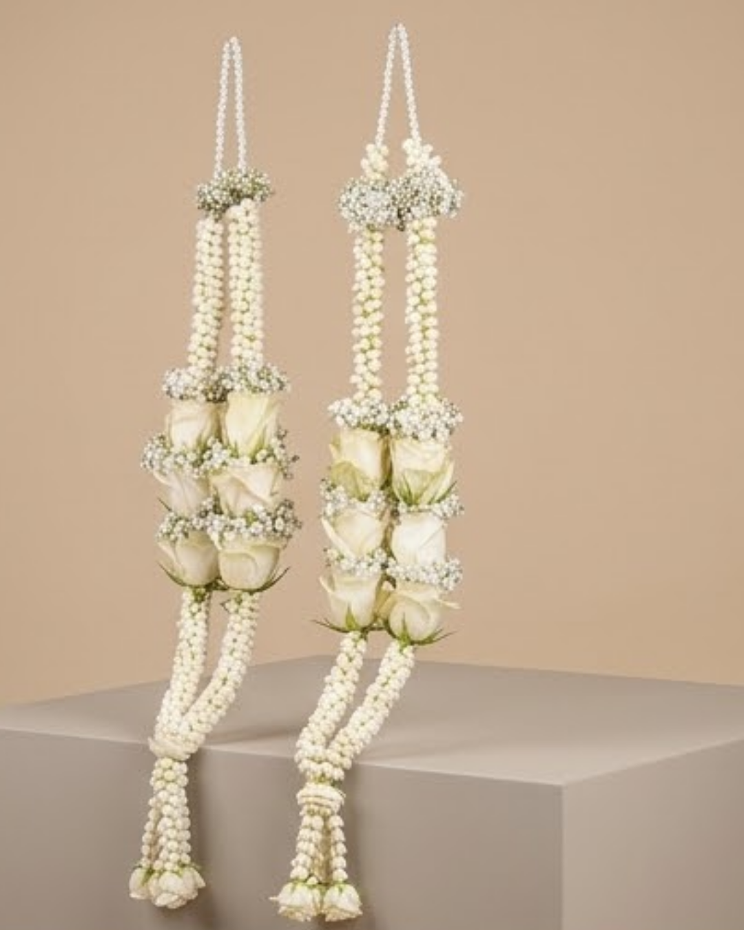 Ivory Pearl Traditional Floral Mala & Rose Set detail 3
