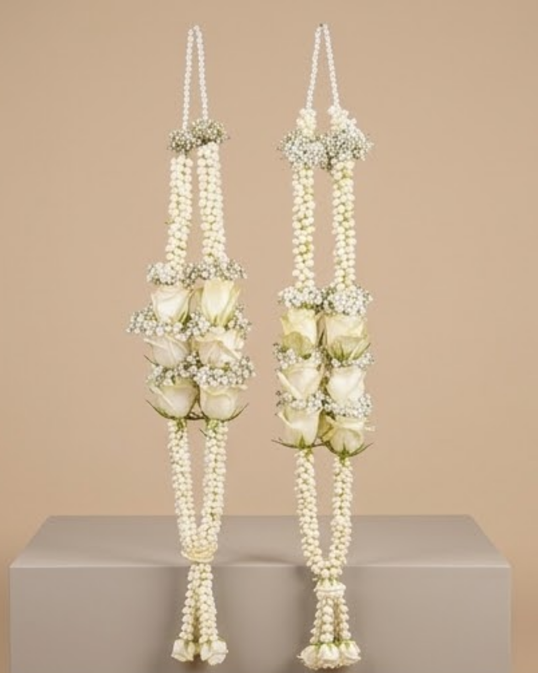 Ivory Pearl Traditional Floral Mala & Rose Set detail 2