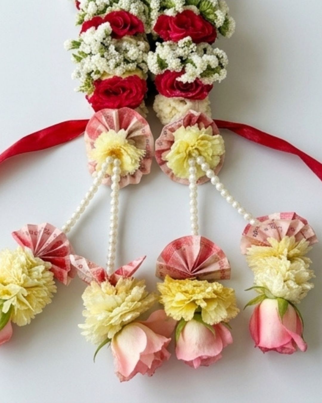 Crimson & White Traditional Wedding Mala with Pearl Accents detail 2