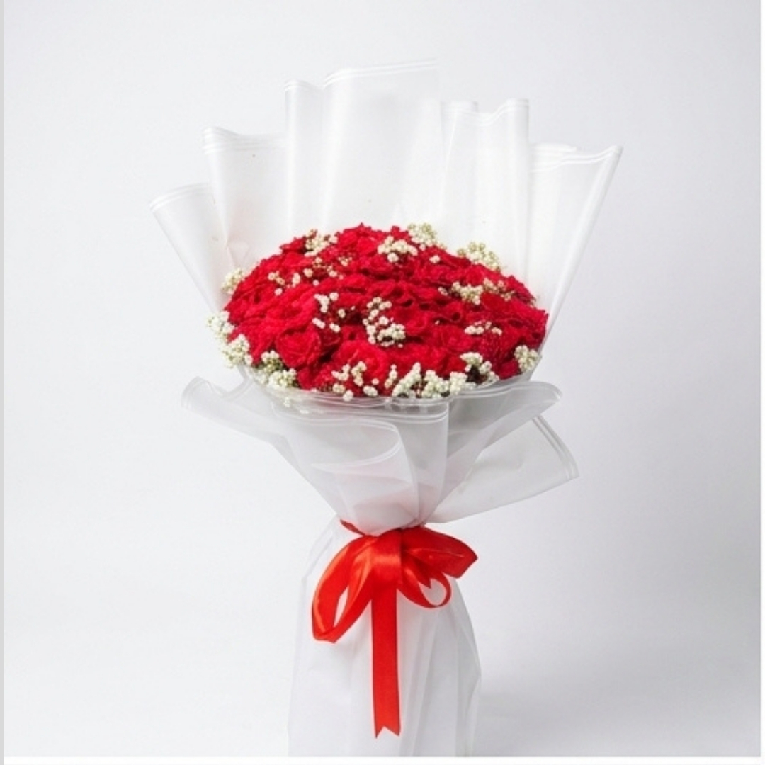 Grand Passion Luxury Red Rose Bouquet detail 2
