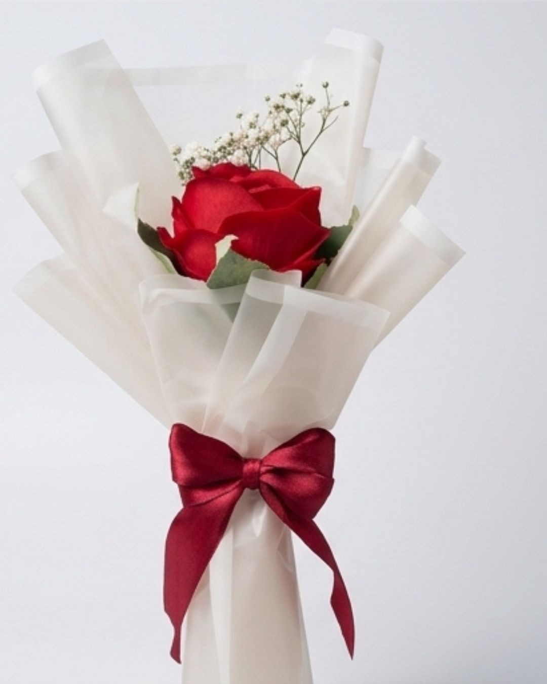 Single Stem Red Rose & Baby's Breath Keepsake Bouquet detail 3