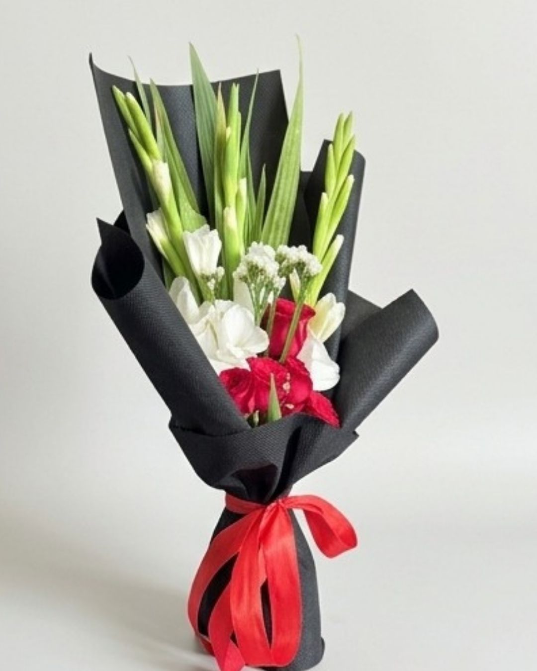 Dramatic Red & White Elegance Bouquet in Black Wrap detail 2